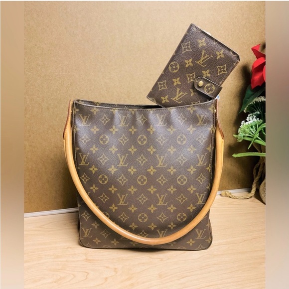 Louis Vuitton Handbags - LOUIS VUITTON✅BUNDLE DEAL GM BAG+WALLET